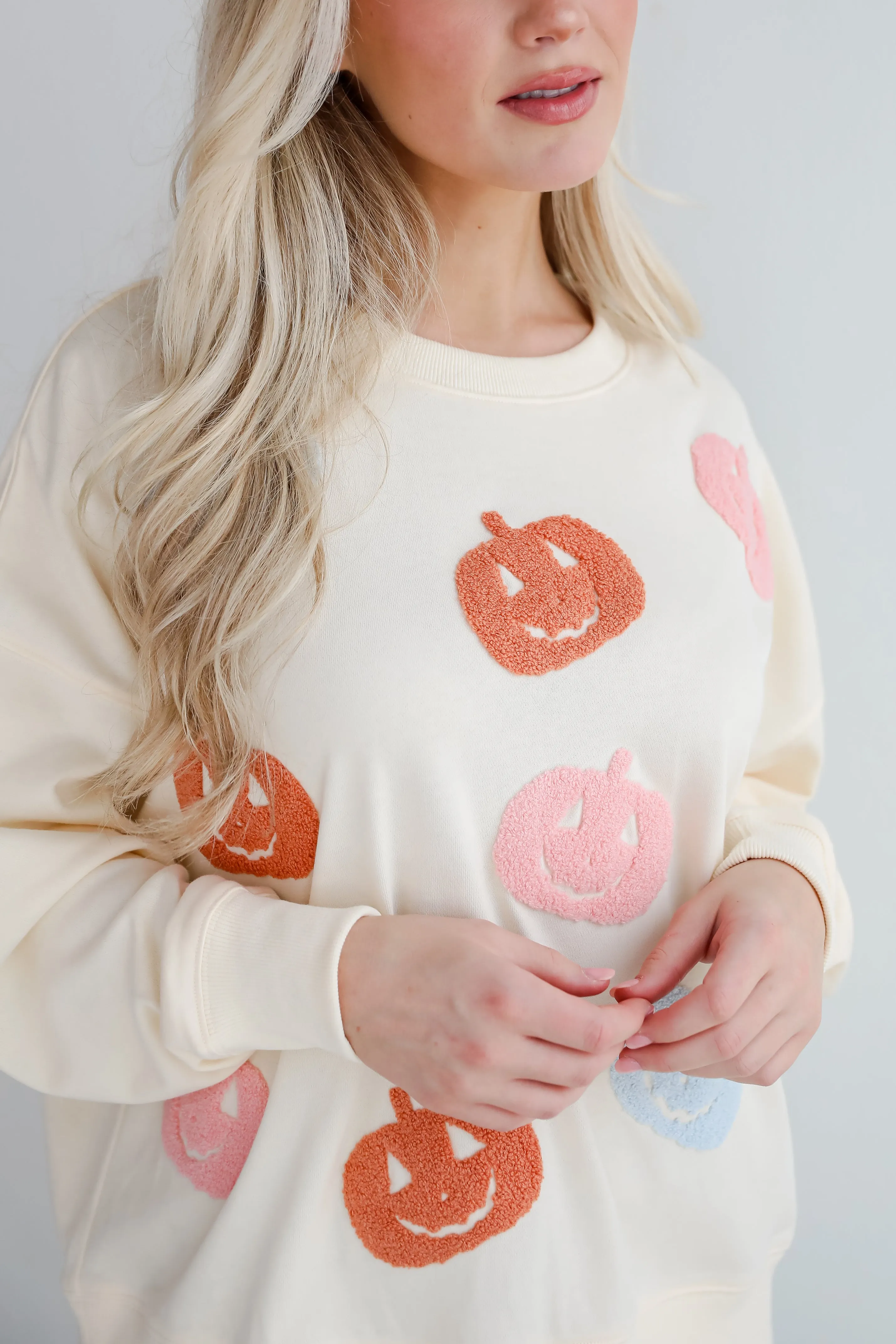 FINAL SALE - Spooky Season Cream Pumpkin Pullover