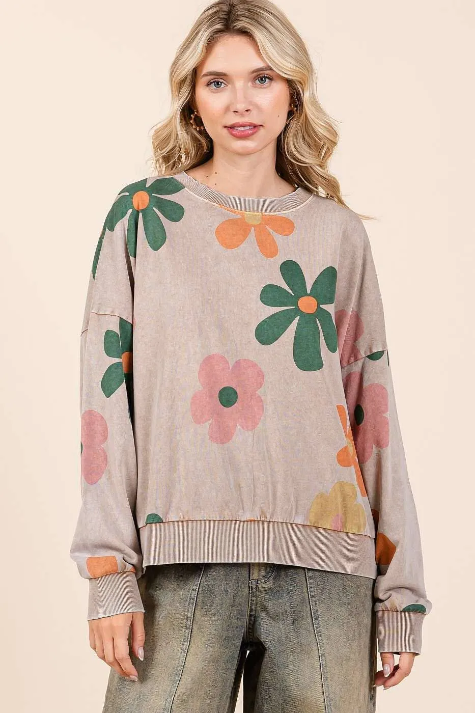 MINERAL WASH FLOWER PRINT FRENCH TERRY SWEATSHIRT