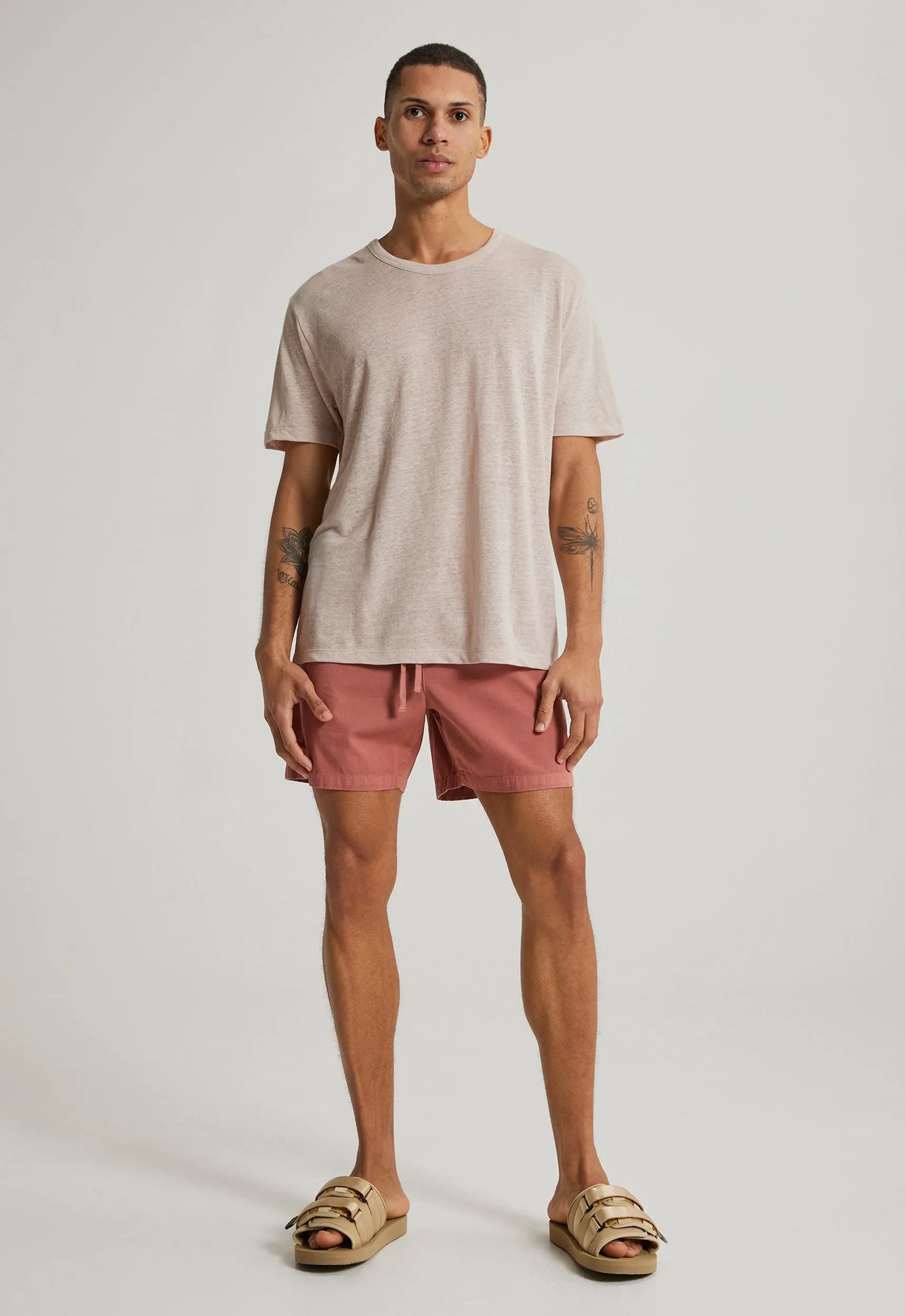 Yale Tee in Oyster